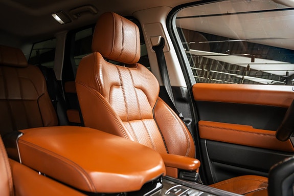 Land Rover Range Rover Sport 13 of 14