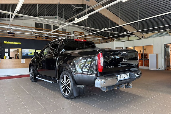 Mercedes-Benz X350 d 3 of 17