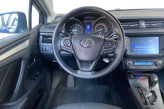 Toyota Avensis 11 of 21