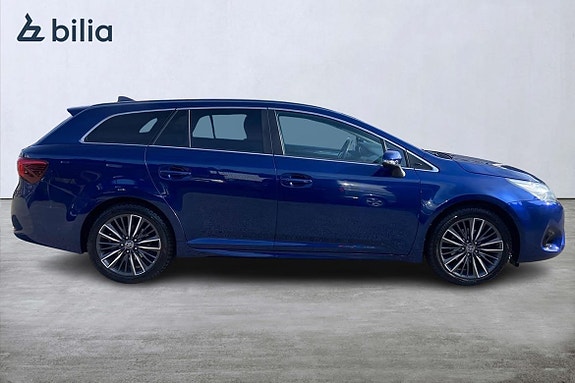 Toyota Avensis 18 of 21