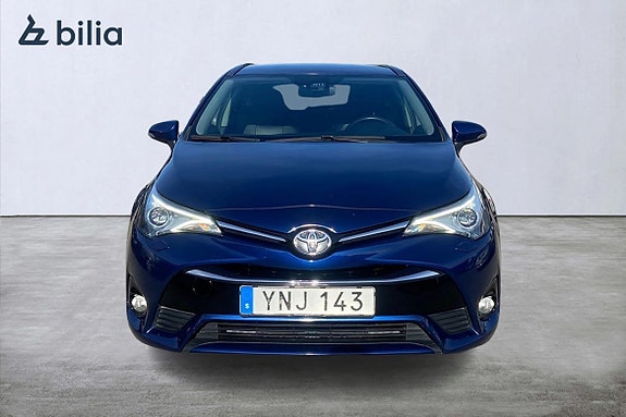 Toyota Avensis 6 of 21