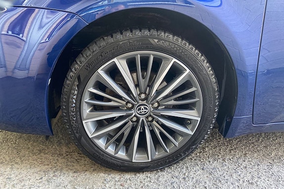 Toyota Avensis 17 of 21