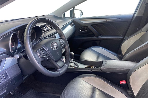 Toyota Avensis 15 of 22