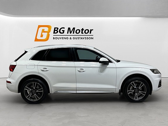 Audi Q5 3 of 19