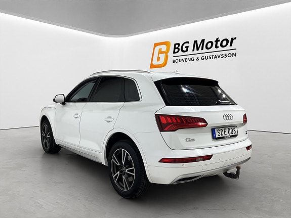 Audi Q5 6 of 19