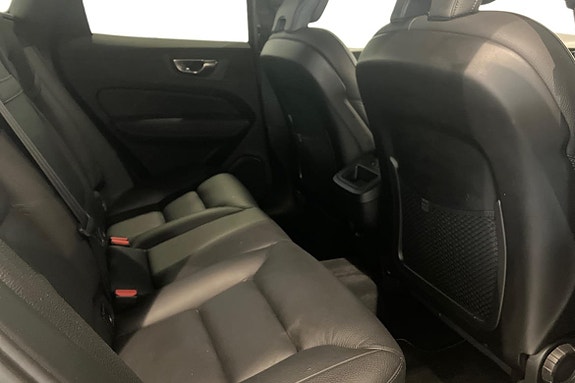 Volvo XC60 9 of 21