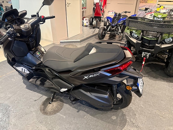 Yamaha X-MAX 300 Tech Max  Endast 7 mil 6 of 9