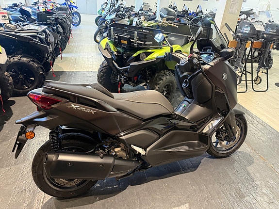 Yamaha X-MAX 300 Tech Max  Endast 7 mil 4 of 9