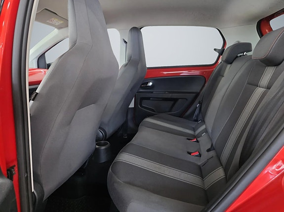 Volkswagen UP! 10 of 12