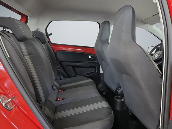 Volkswagen UP! 11 of 12
