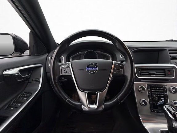 Volvo S60 Cross Country 4 of 20