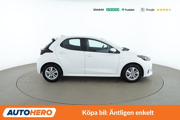 Toyota Yaris 7 of 30