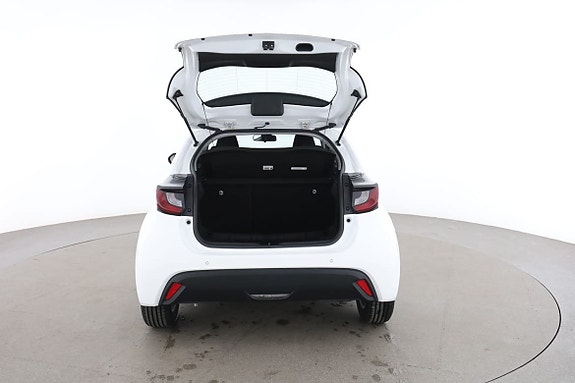Toyota Yaris 17 of 30