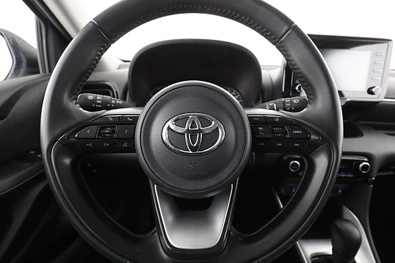 Toyota Yaris 19 of 30