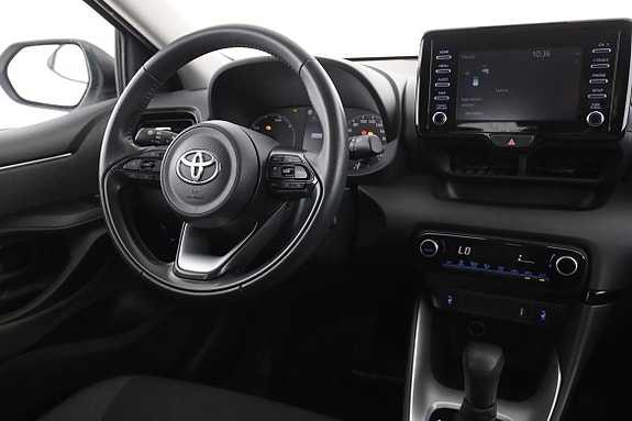 Toyota Yaris 14 of 30