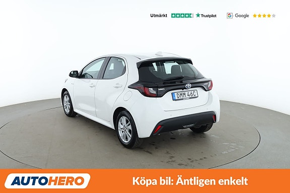 Toyota Yaris 3 of 30