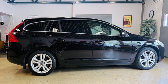 Volvo V60 10 of 22