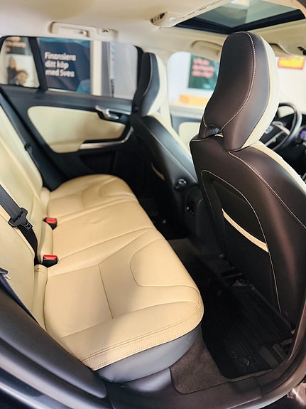 Volvo V60 18 of 22