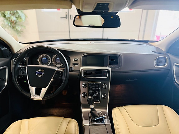Volvo V60 22 of 22