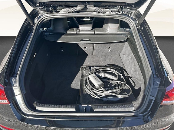 Mercedes-Benz CLA250 e 13 of 19