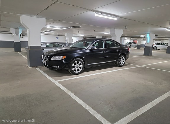 Volvo S80 7 of 13