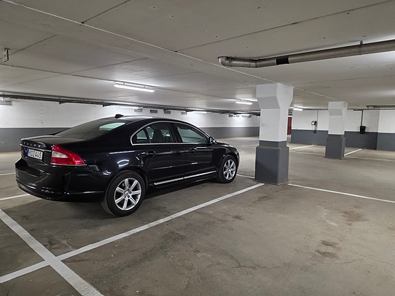 Volvo S80 6 of 13