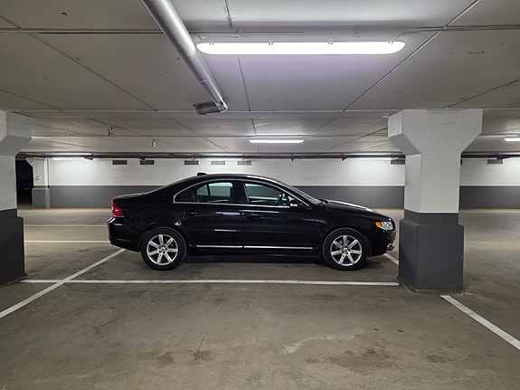 Volvo S80 3 of 13