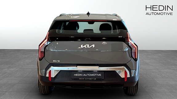 Kia EV3 12 of 13