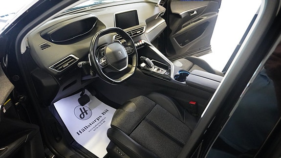 Peugeot 3008 8 of 23