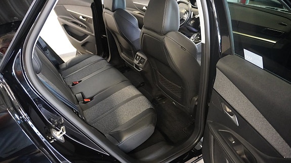 Peugeot 3008 11 of 23