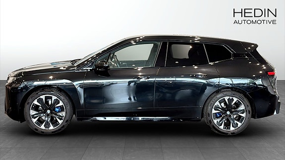 BMW iX 6 of 9