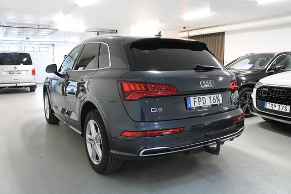 Audi Q5 3 of 17