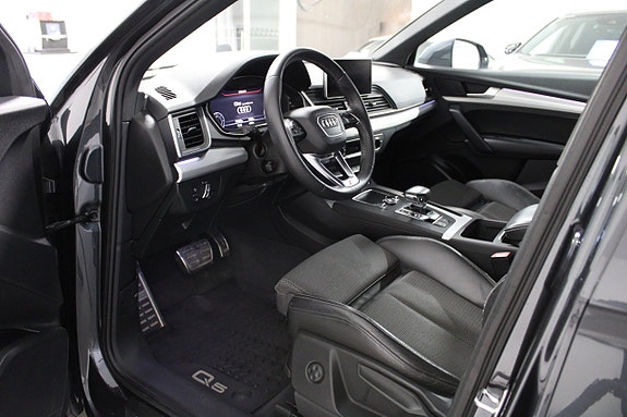 Audi Q5 5 of 17