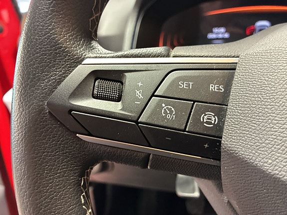 Seat Arona 15 of 23
