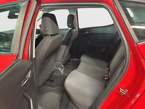 Seat Arona 10 of 23