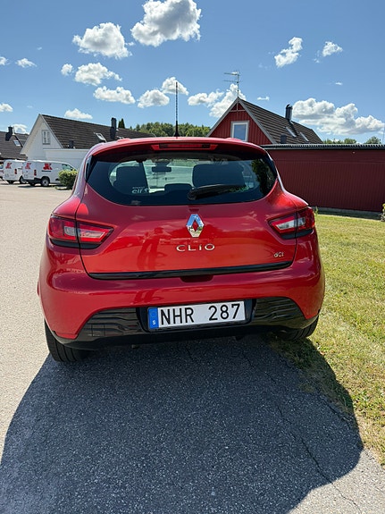 Renault Clio 3 of 9