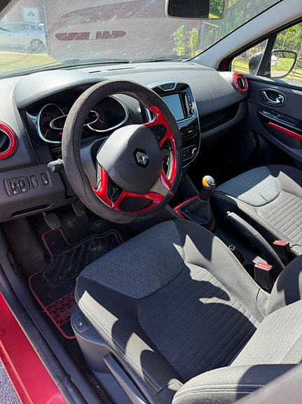 Renault Clio 4 of 9
