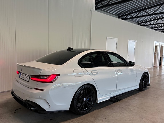 BMW 330e 4 of 23