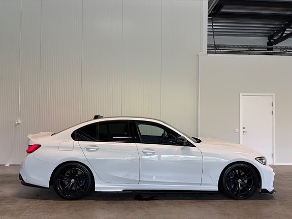 BMW 330e 3 of 23