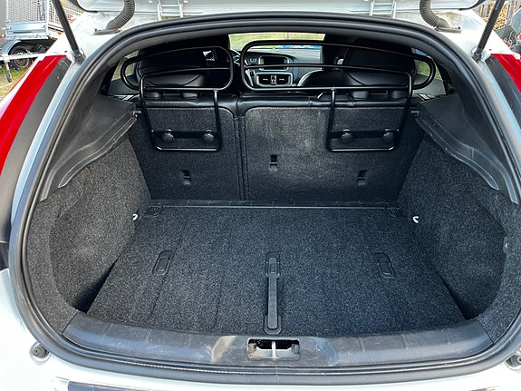 Volvo V40 Cross Country 7 of 10