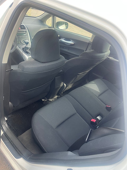 Toyota Auris 3 of 4