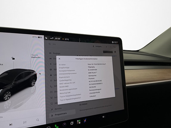 Tesla Model Y 26 of 30