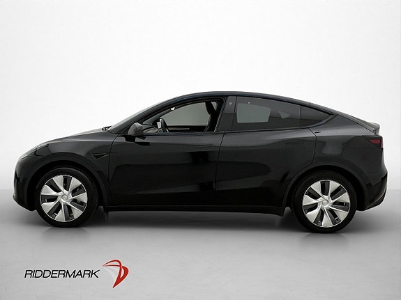 Tesla Model Y 5 of 30