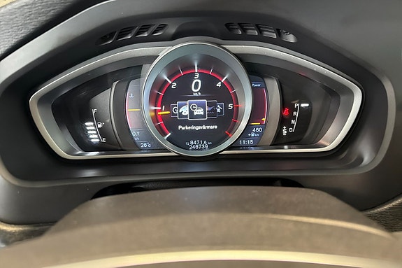 Volvo V40 Cross Country 17 of 21