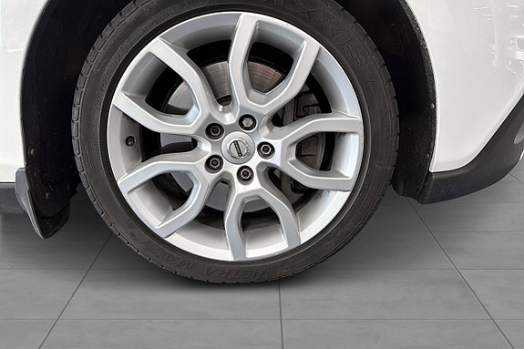 Volvo V40 Cross Country 8 of 21