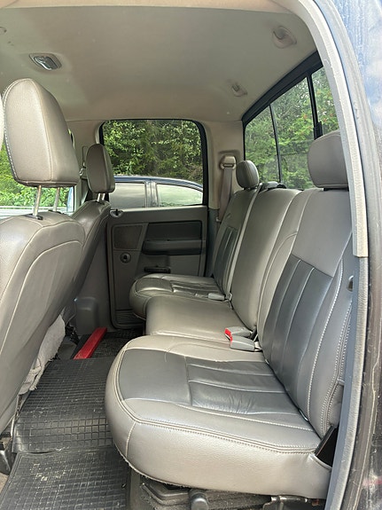 Dodge RAM 2500 9 of 10