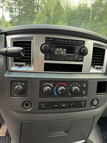 Dodge RAM 2500 10 of 10