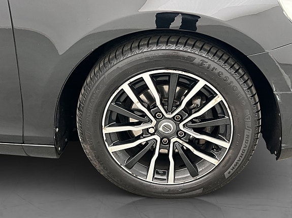 Volvo V40 30 of 30