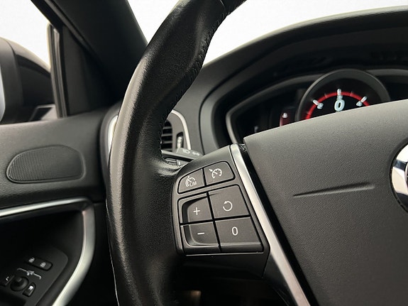 Volvo V40 13 of 30
