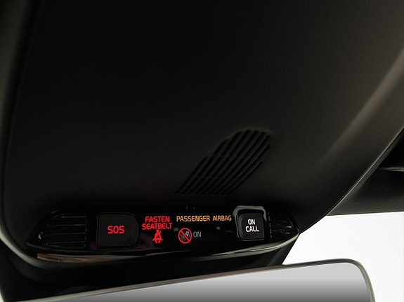 Volvo V40 21 of 30
